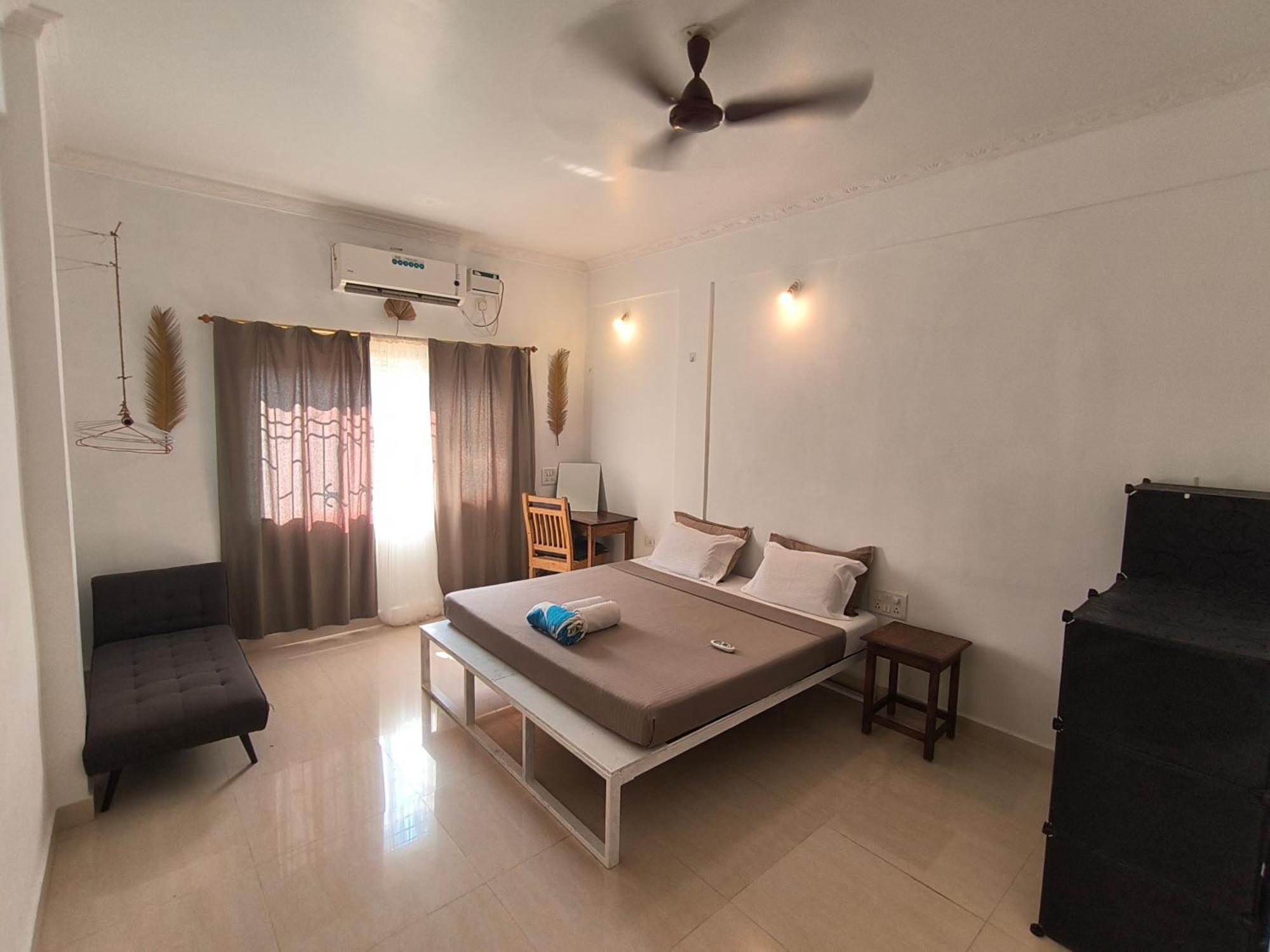 J-House, Spacious Apartments With Balconies, Thalassa 1Min Away Siolim Exterior foto