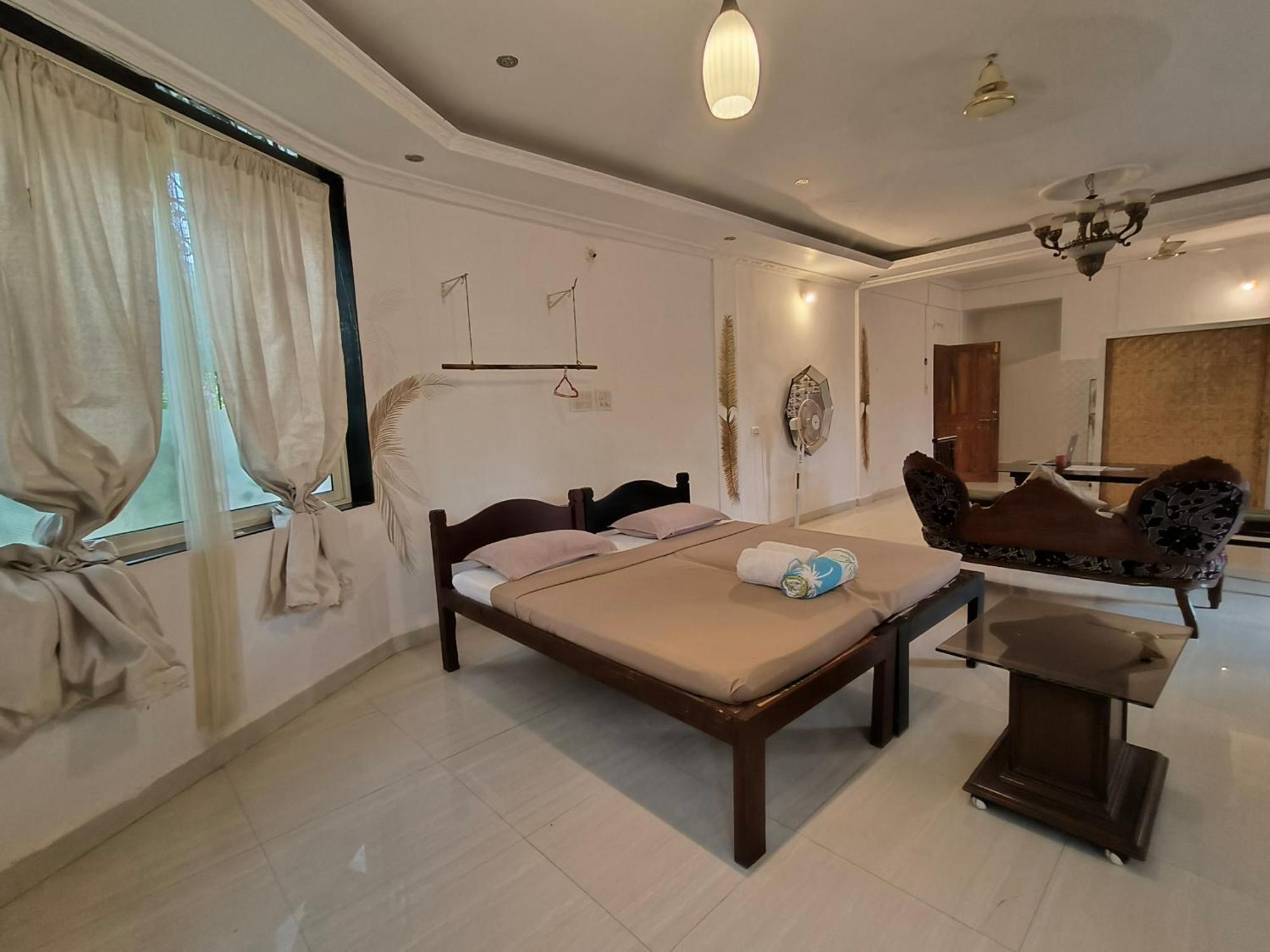 J-House, Spacious Apartments With Balconies, Thalassa 1Min Away Siolim Zimmer foto