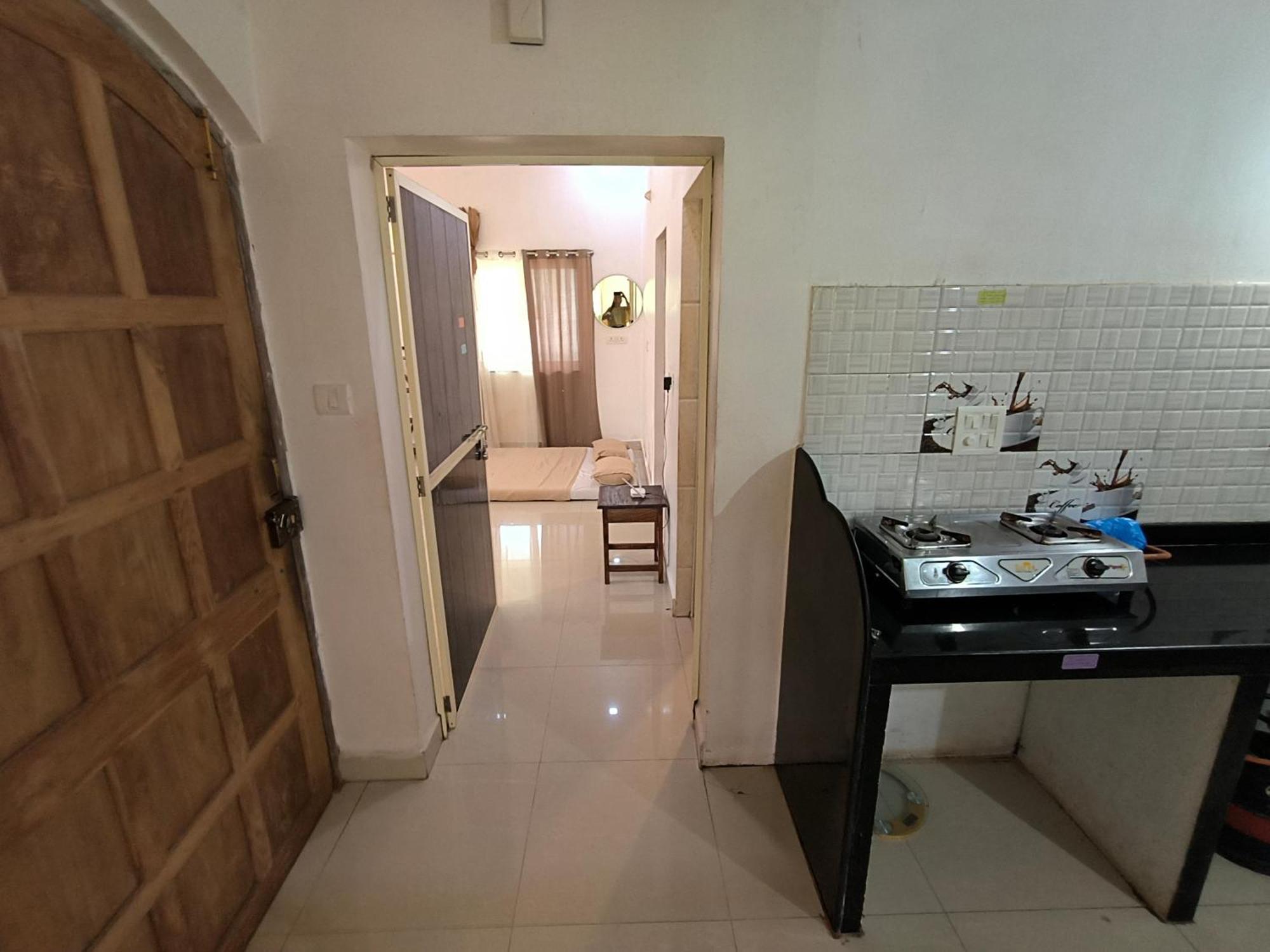 J-House, Spacious Apartments With Balconies, Thalassa 1Min Away Siolim Zimmer foto